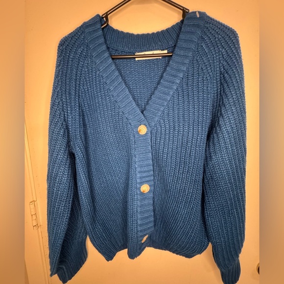 Caracilia Sweaters - Elegant Blue Button-Up Cable Knit Cardigan